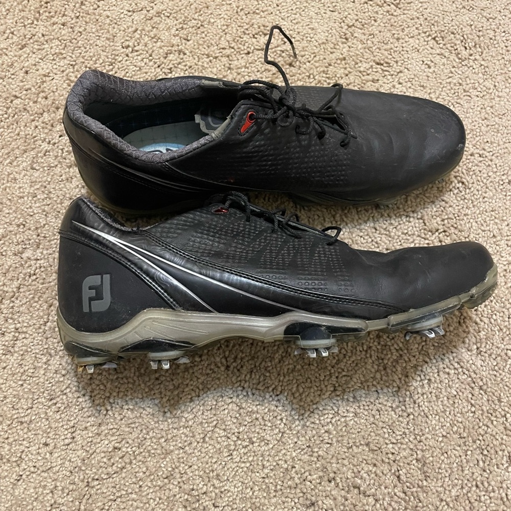 Men’s FootJoy Golf Shoes - Size 11.5 / Opti Flex